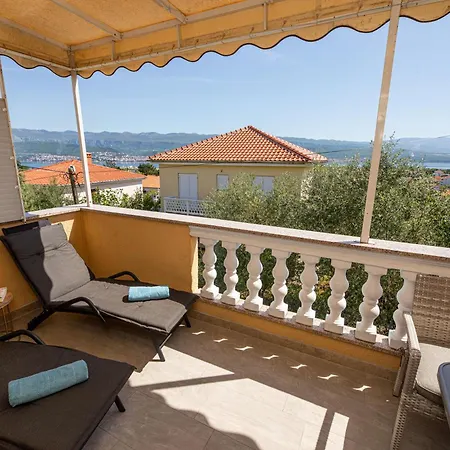 Fuer 2 Personen 1 Kind Ca, 40 M Sup2 In Silo, Adriakueste Kroatien Kroatische Inseln Apartman *